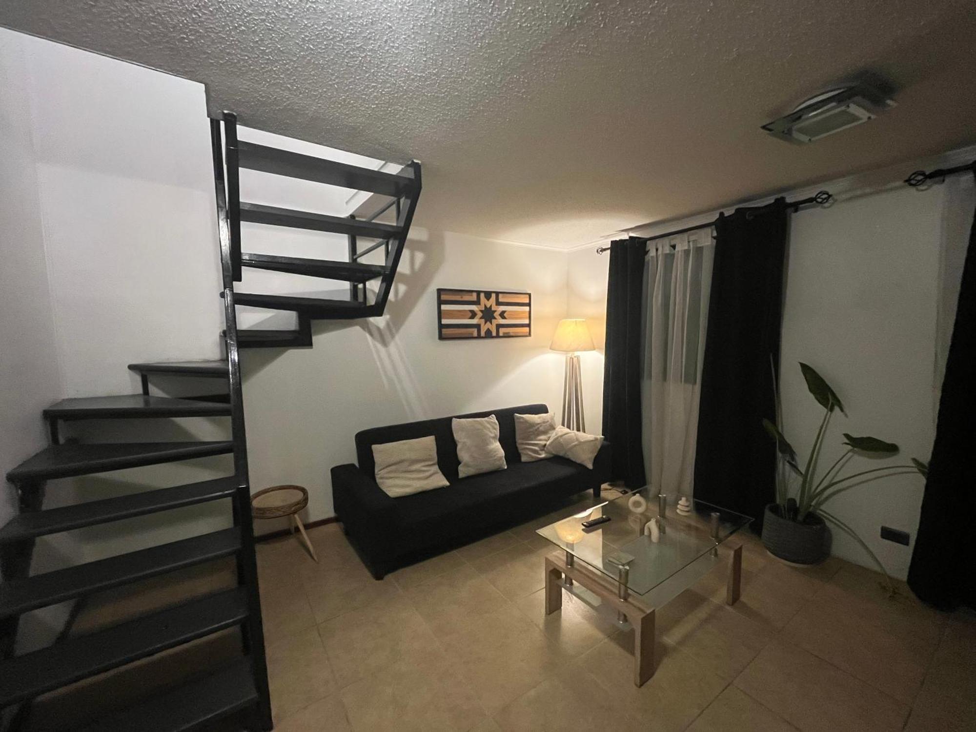 סנטיאגו Hostel Tu Espacio Re - Casa II Cerca Del Aeropuerto מראה חיצוני תמונה